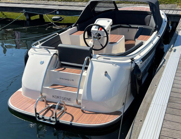 primeur700_8persoons sloep